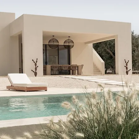 Villa Casaluce, Design With Pool In *