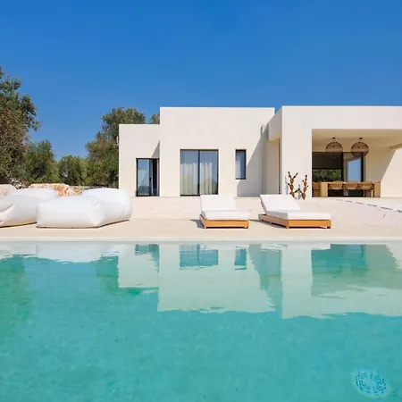 Casaluce, Design With Pool In Villa Ostuni