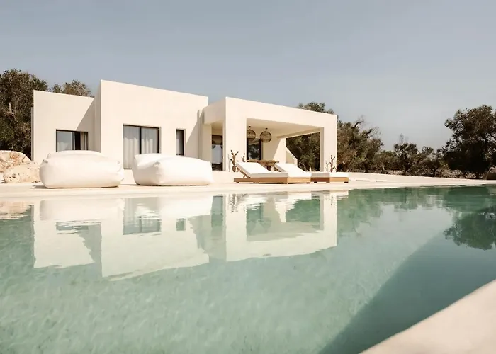 Villa Casaluce, Design With Pool In