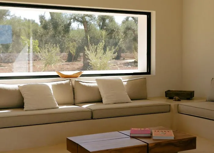 Casaluce, Design With Pool In