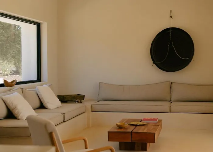 Casaluce, Design With Pool In Villa